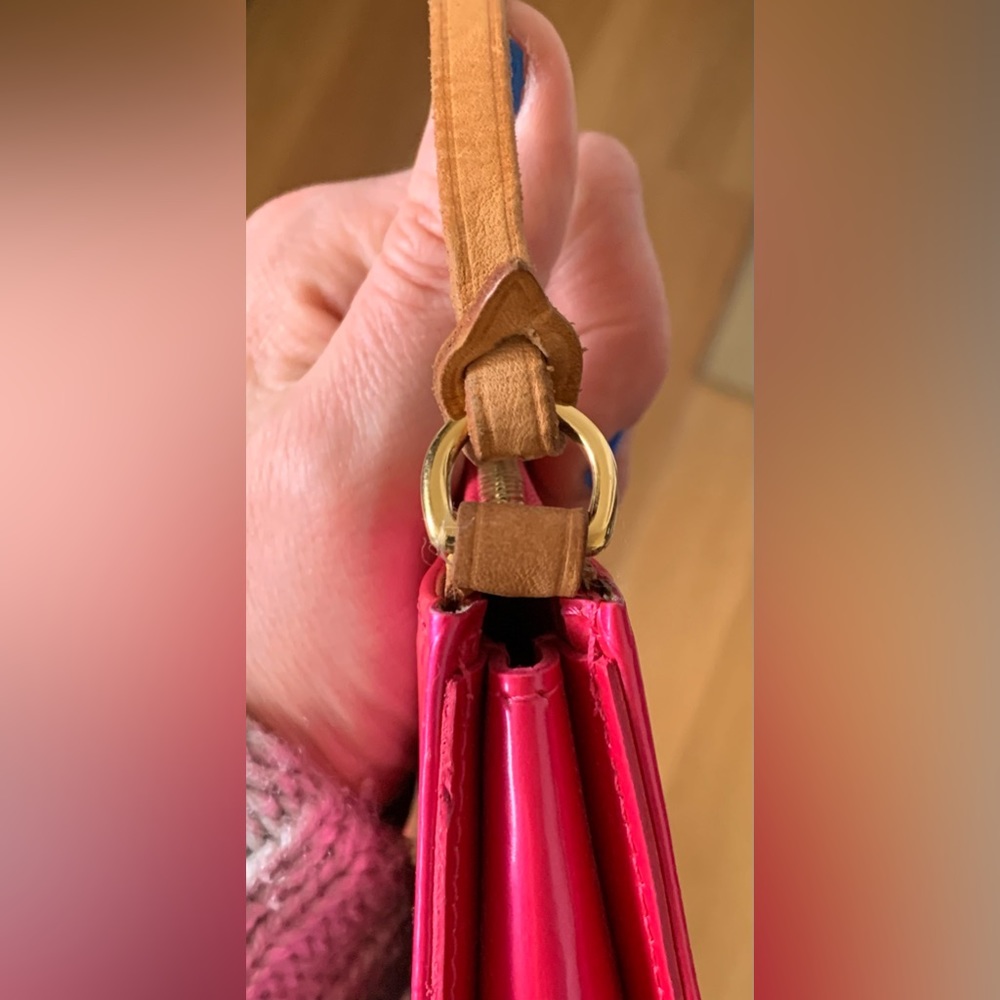 Louis Vuitton Pink Shoulder Bag - Picture 8 of 12